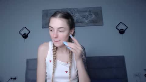 Snapshot of rita_orra chatting on December 2025 08:52:01 AM Rita online show from December 2025 08:52:01 AM