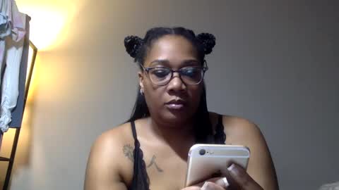 Snapshot of riversaint chatting on December 2024 11:39:02 PM River Saint online show from December 2024 11:39:02 PM