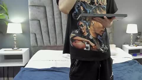 Snapshot of roan_birkin chatting on January 2025 01:54:01 AM Roan Birkin online show from January 2025 01:54:01 AM