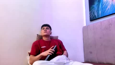 Snapshot of roan_birkin chatting on September 2025 08:44:02 PM Roan Birkin online show from September 2025 08:44:02 PM