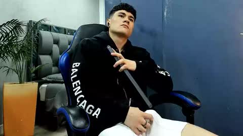 Snapshot of roan_birkin chatting on September 2025 07:39:02 PM Roan Birkin online show from September 2025 07:39:02 PM