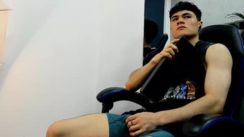 Snapshot of roan_birkin chatting on October 2025 07:20:02 PM Roan Birkin online show from October 2025 07:20:02 PM