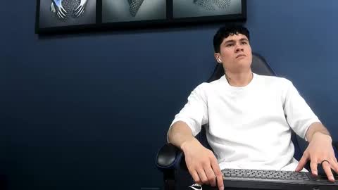 Snapshot of roan_birkin chatting on October 2025 07:34:01 PM Roan Birkin online show from October 2025 07:34:01 PM