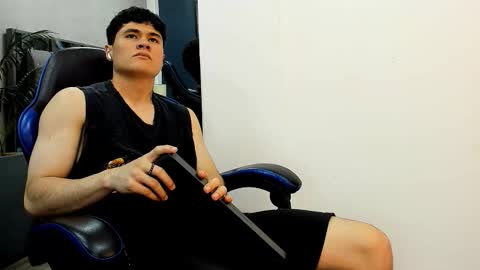 Snapshot of roan_birkin chatting on October 2025 07:59:01 PM Roan Birkin online show from October 2025 07:59:01 PM