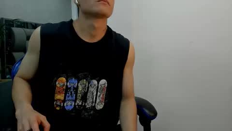 Snapshot of roan_birkin chatting on November 2025 07:15:01 PM Roan Birkin online show from November 2025 07:15:01 PM