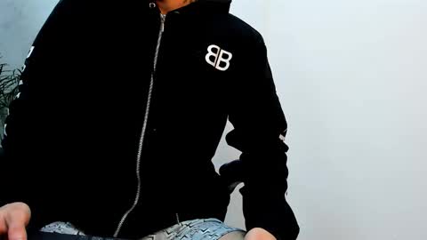 Snapshot of roan_birkin chatting on November 2025 08:35:02 PM Roan Birkin online show from November 2025 08:35:02 PM