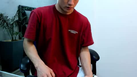 Snapshot of roan_birkin chatting on November 2025 08:21:02 PM Roan Birkin online show from November 2025 08:21:02 PM