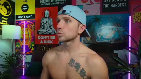 Snapshot of rob_ryder chatting on December 2024 02:04:02 AM rob ryder online show from December 2024 02:04:02 AM