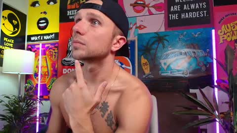 Snapshot of rob_ryder chatting on December 2024 02:32:02 AM rob ryder online show from December 2024 02:32:02 AM