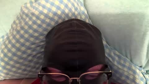 Robbi online show from May 2026 04:08:02 AM