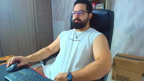 Robby online show from December 2025 10:29:02 PM