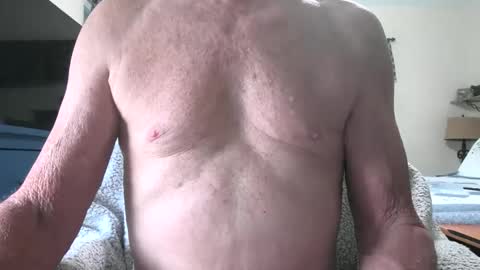 Snapshot of robert45556 chatting on October 2025 06:50:02 PM robert online show from October 2025 06:50:02 PM