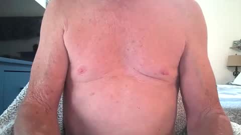 Snapshot of robert45556 chatting on October 2025 08:07:01 PM robert online show from October 2025 08:07:01 PM