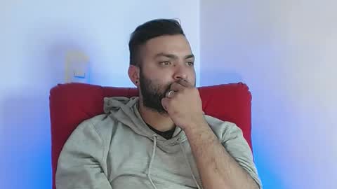 Stiven - online show from February 2025 08:20:02 PM