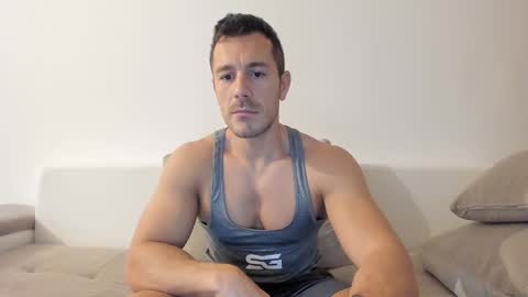 roberto4ever online show from October 2025 05:17:02 AM