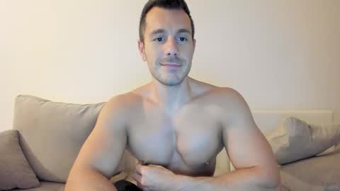 roberto4ever online show from November 2025 03:57:01 PM