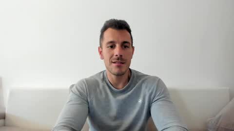 Snapshot of roberto4ever chatting on April 2026 11:25:02 AM roberto4ever online show from April 2026 11:25:02 AM