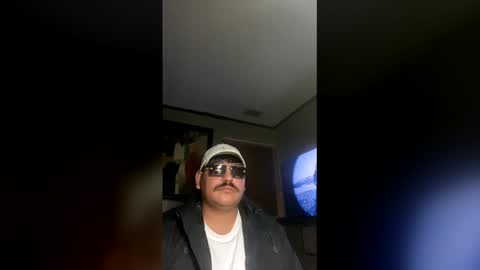 Snapshot of roberttercero521 chatting on December 2025 06:44:02 AM roberttercero521 online show from December 2025 06:44:02 AM