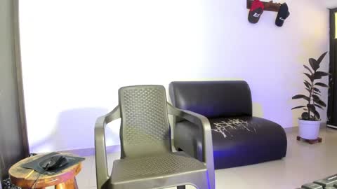 roberx_12 online show from January 2025 02:52:02 PM