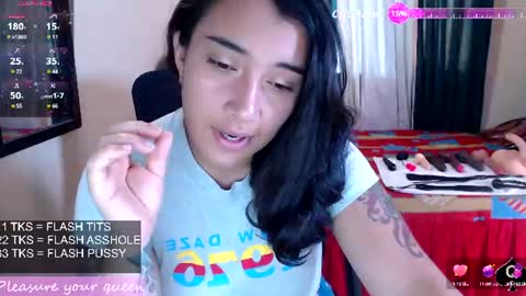 Snapshot of robin_h00t chatting on July 2026 06:43:02 PM Ivanna and Robin online show from July 2026 06:43:02 PM