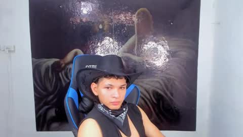 Snapshot of robin_lenox chatting on December 2024 12:38:01 PM Robin online show from December 2024 12:38:01 PM