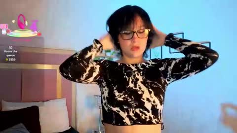 robin D online show from November 2025 12:07:01 PM