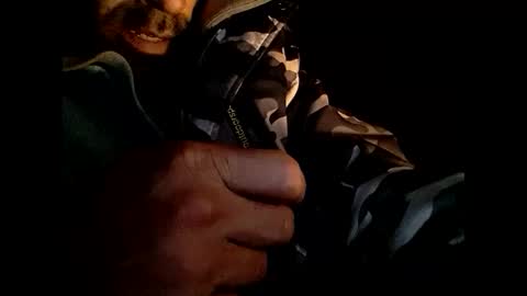 Snapshot of robincom23 chatting on February 2025 02:40:02 AM R online show from February 2025 02:40:02 AM