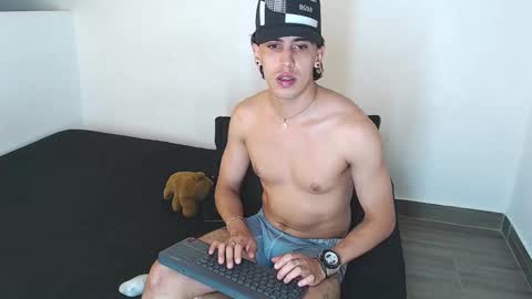 Snapshot of robisson_zack chatting on September 2025 11:59:01 AM Robisson Zack online show from September 2025 11:59:01 AM