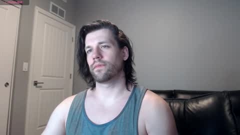 Snapshot of robknocks chatting on February 2025 01:26:02 AM Rob Knocks online show from February 2025 01:26:02 AM