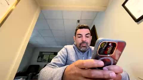 Snapshot of roblatino12 chatting on November 2025 04:13:02 PM roblatino12 online show from November 2025 04:13:02 PM