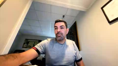 Snapshot of roblatino12 chatting on December 2025 06:01:02 PM roblatino12 online show from December 2025 06:01:02 PM