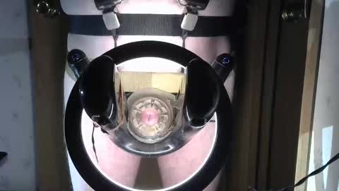 Snapshot of robodickmilker chatting on March 2025 09:05:02 PM Robodickmilker online show from March 2025 09:05:02 PM