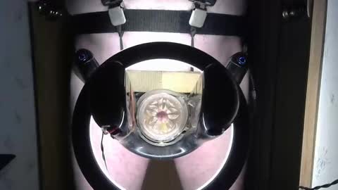 Snapshot of robodickmilker chatting on March 2025 06:19:02 AM Robodickmilker online show from March 2025 06:19:02 AM