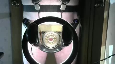 Snapshot of robodickmilker chatting on March 2025 10:34:02 PM Robodickmilker online show from March 2025 10:34:02 PM