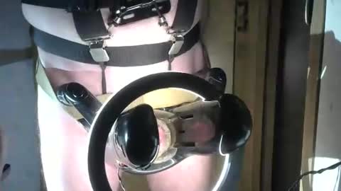 Snapshot of robodickmilker chatting on September 2025 07:58:02 PM Robodickmilker online show from September 2025 07:58:02 PM