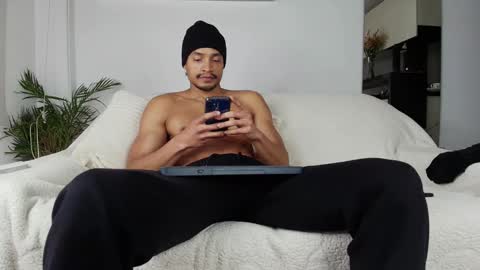 Snapshot of roby_millerr chatting on October 2025 07:56:02 PM roby_millerr online show from October 2025 07:56:02 PM