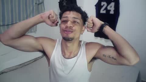 Rocco online show from October 2025 01:18:01 PM