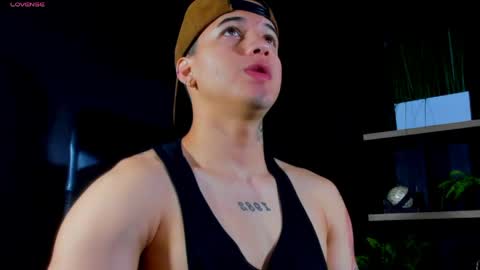 rocco_santos online show from April 2026 05:58:01 PM