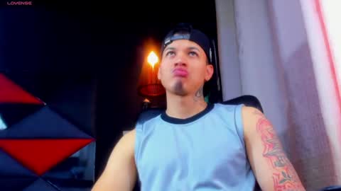 Snapshot of rocco_santos chatting on June 2026 06:46:02 PM rocco_santos online show from June 2026 06:46:02 PM