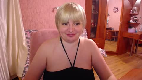 Snapshot of rocknlinxx chatting on November 2025 02:38:02 PM Rocknlinxx online show from November 2025 02:38:02 PM