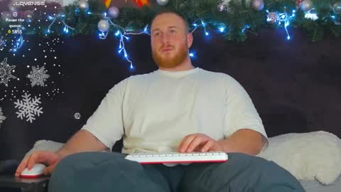 Snapshot of roddy_riss chatting on December 2024 01:49:02 PM Roddy online show from December 2024 01:49:02 PM