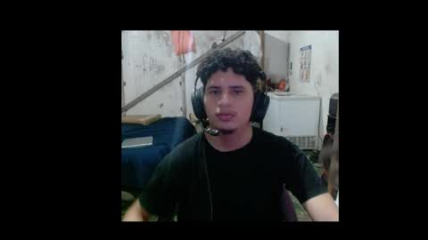 Snapshot of rodri1k chatting on February 2026 04:06:02 AM rodri1k online show from February 2026 04:06:02 AM