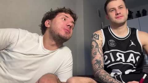 Snapshot of rodrigoveira chatting on November 2025 09:32:02 AM Rodrigo online show from November 2025 09:32:02 AM