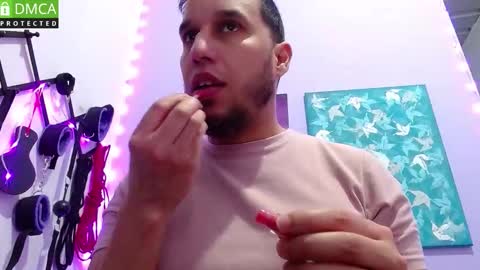 Snapshot of rodthiago chatting on September 2025 11:59:01 PM Thiago independent model online show from September 2025 11:59:01 PM