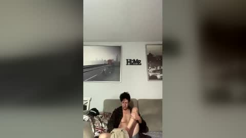 Snapshot of rogerbenid81 chatting on December 2025 09:44:01 PM rogerbenid81 online show from December 2025 09:44:01 PM