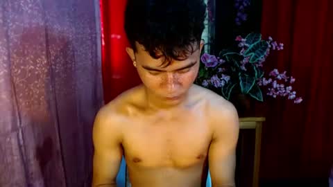 roianboyyy online show from July 2026 11:51:02 PM
