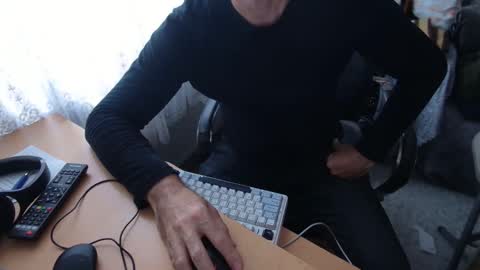 rokettttt online show from November 2025 09:30:01 AM