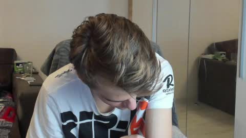 taylor fox online show from December 2024 04:02:02 PM