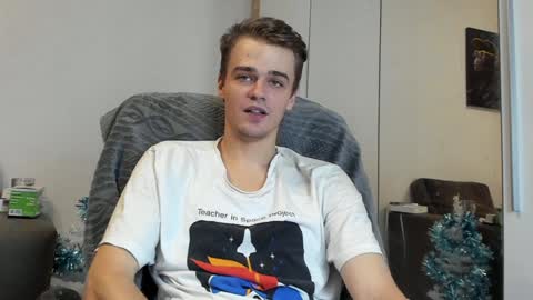 taylor fox online show from December 2024 03:57:01 PM