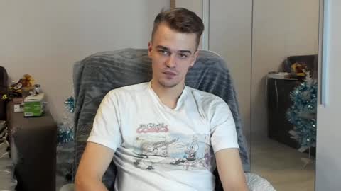 taylor fox online show from December 2024 07:29:01 PM